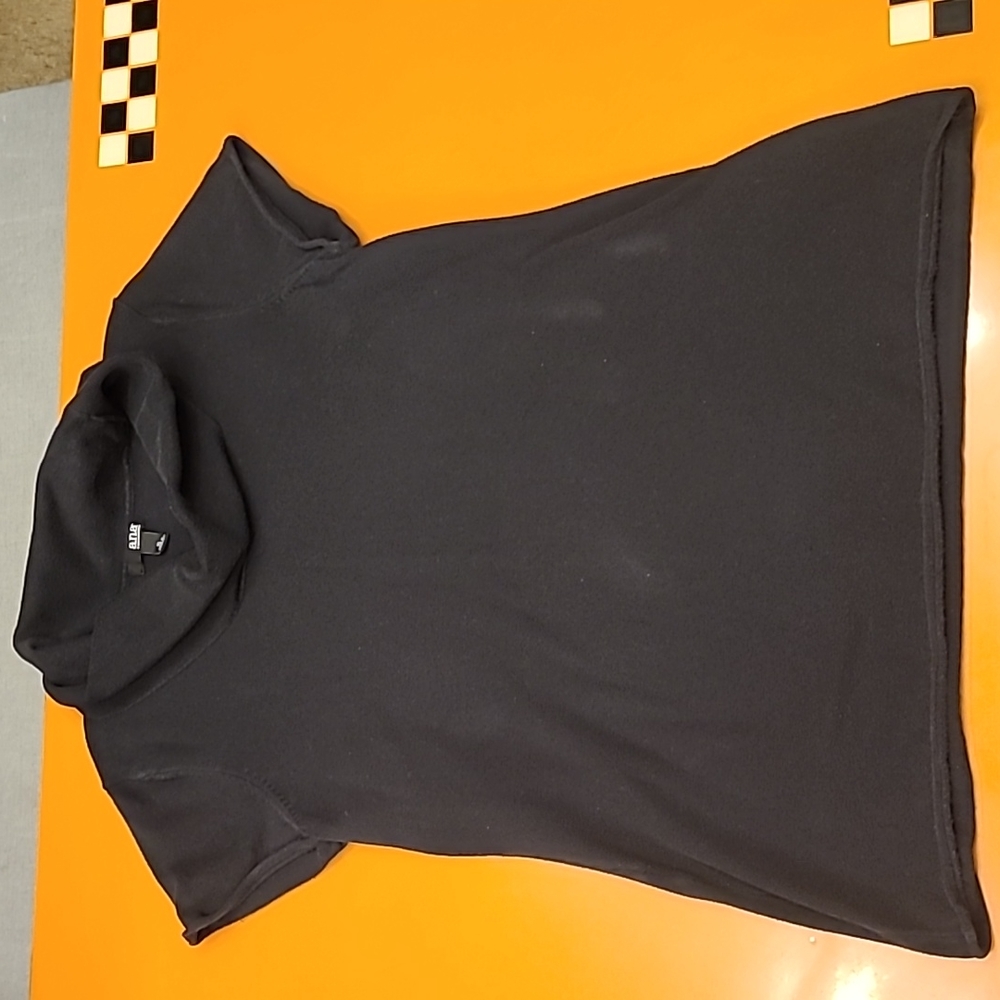 a.n.a. Women's Black Short Sleeved Turtleneck Sweater, Size XL
